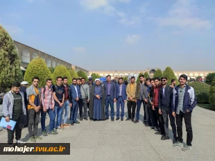 حضور پر شور کارکنان دانشکده فنی و حرفه ای شهید مهاجر اصفهان در راهپیمایی ۱۳ آبان 8