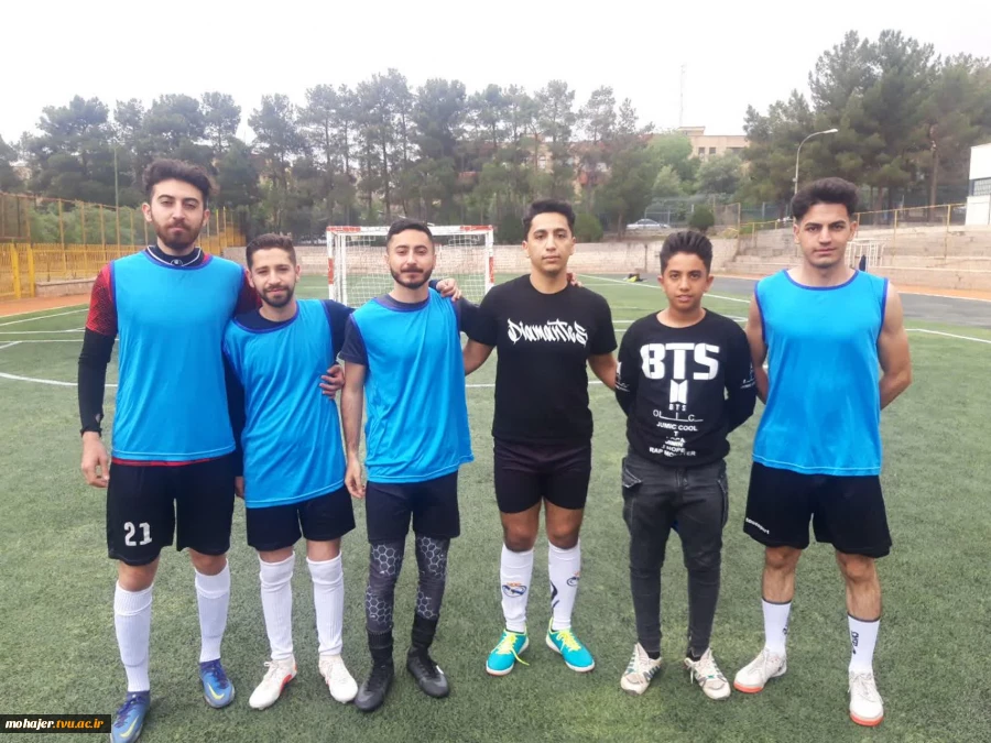 برگزاری مسابقات فوتسال چمن مصنوعی و والیبال دانشجویان شهر اصفهان 12
