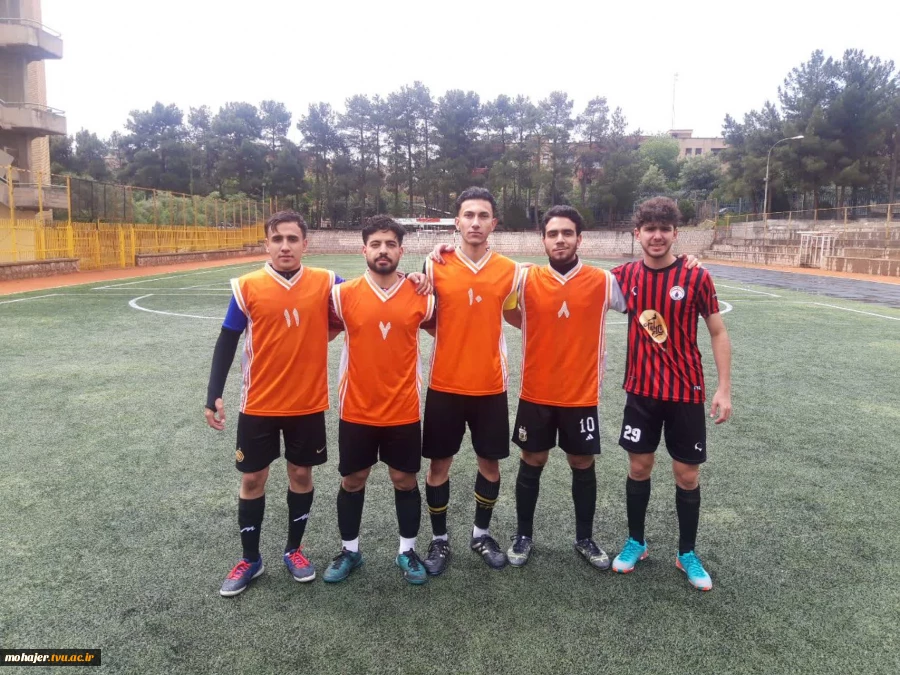 برگزاری مسابقات فوتسال چمن مصنوعی و والیبال دانشجویان شهر اصفهان 17