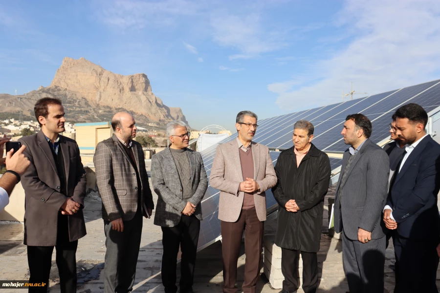 همزمان با دهه مبارک فجر و با حضور معاون آموزشی دانشگاه ملی مهارت انجام شد؛
آیین افتتاح و بهره‌برداری از نیروگاه برق خورشیدی 
 2