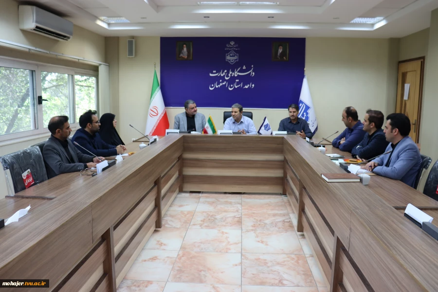 در راستای توسعه همکاری‌‌های علمی و آموزشی انجام شد؛
بازدید مدیرکل استاندارد استان اصفهان از دانشگاه ملی مهارت واحد استانی اصفهان 5