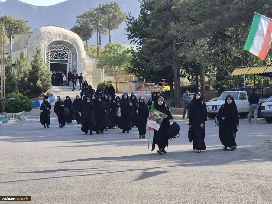 حضور دانشجویان در آیین تشییع آقای شهید ایران 6