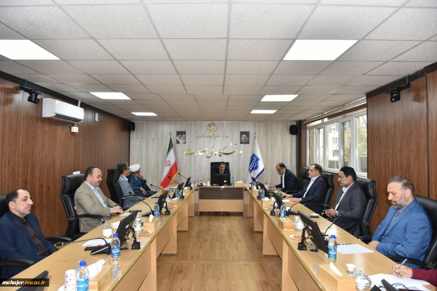 در نشست هماهنگی و برنامه‌ریزی سال تحصیلی ۱۴۰۶-۱۴۰۵:
رئیس دانشگاه ملی مهارت بر اولویت آموزش‌های عملی و ارتقای خدمات دانشجویی در آستانه سال تحصیلی جدید تاکید کرد. 2